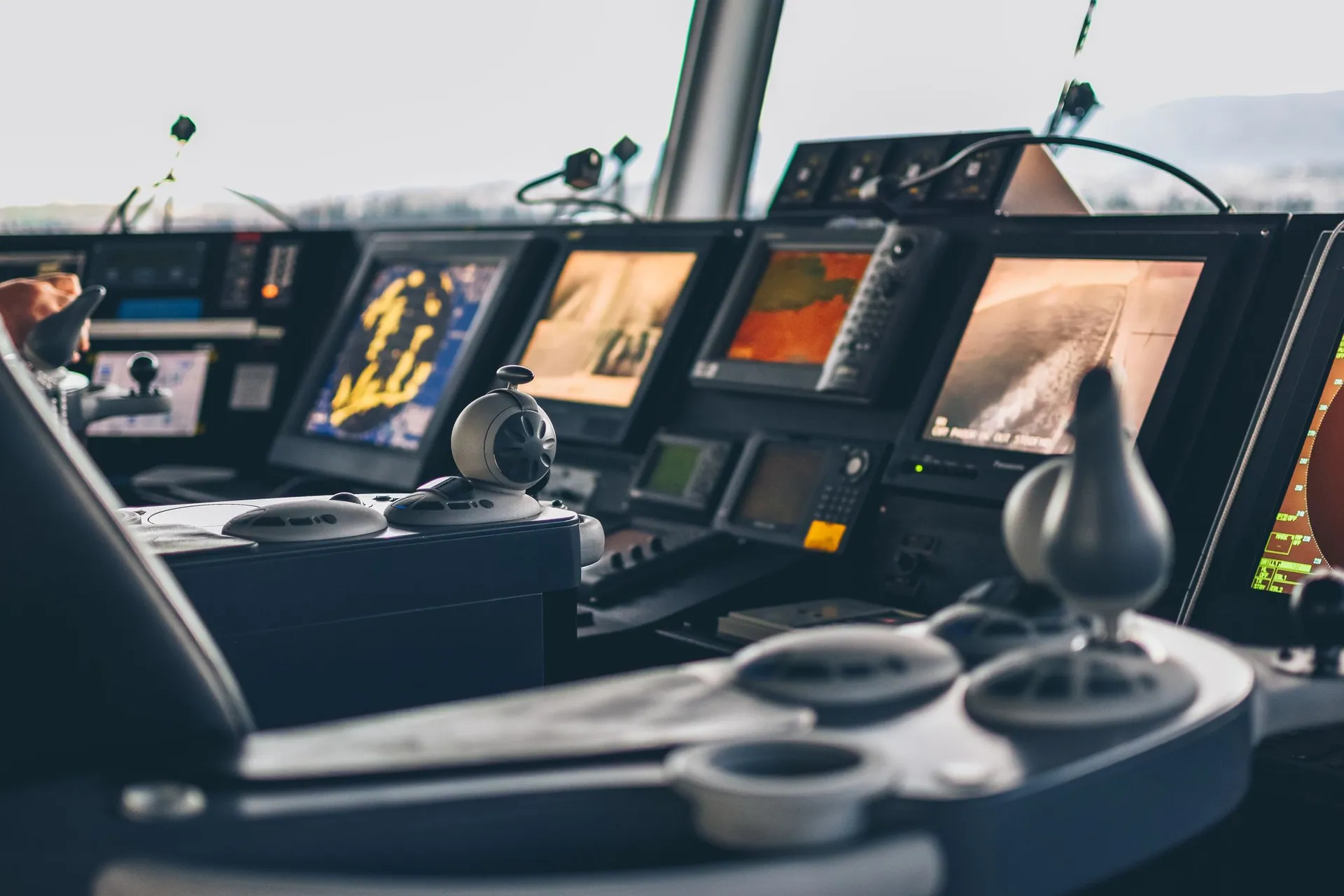 Vantage Yacht Management page hero